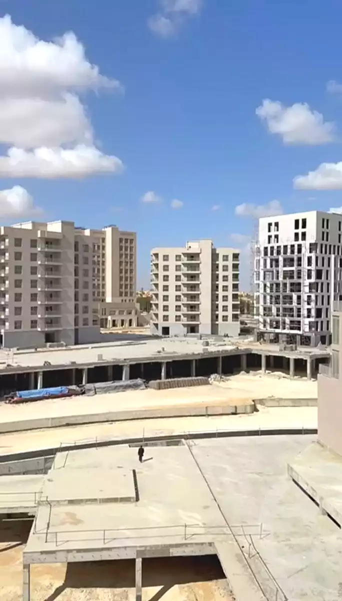 https://aqarmap.com.eg/en/listing/6781801-for-sale-cairo-el-sheikh-zayed-city-compounds-canal-walk-island-205-compound-arkan-palm