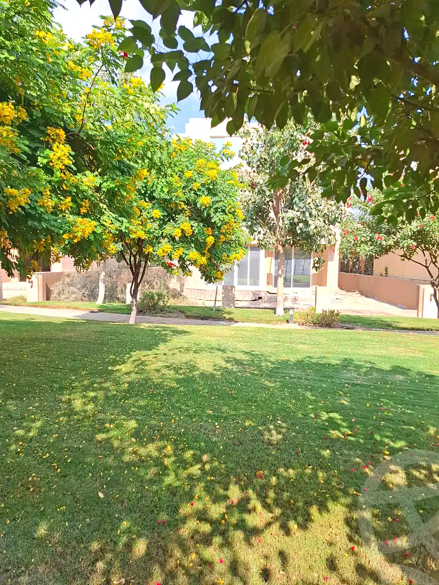 https://aqarmap.com.eg/en/listing/6782336-for-sale-cairo-6th-of-october-compounds-rayos