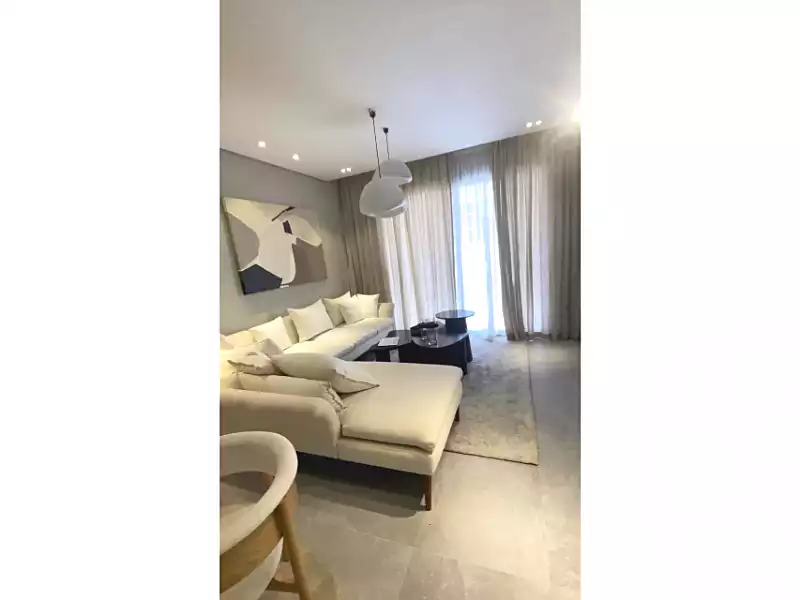 https://aqarmap.com.eg/ar/listing/6782676-for-sale-cairo-el-sheikh-zayed-city-compounds-kmbwnd-fyldj-wyst-dr-llttwyr