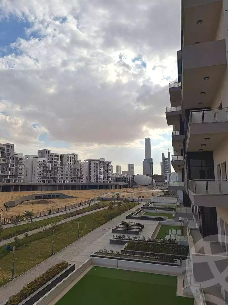 https://aqarmap.com.eg/ar/listing/6782688-for-sale-cairo-new-administrative-capital-r3-jade-park-compound-city-edge