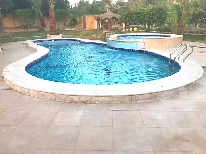 https://aqarmap.com.eg/ar/listing/6782602-for-rent-cairo-el-sheikh-zayed-city-alex-cairo-desert-road-mdyn-sfnks-ljdyd-sandorini
