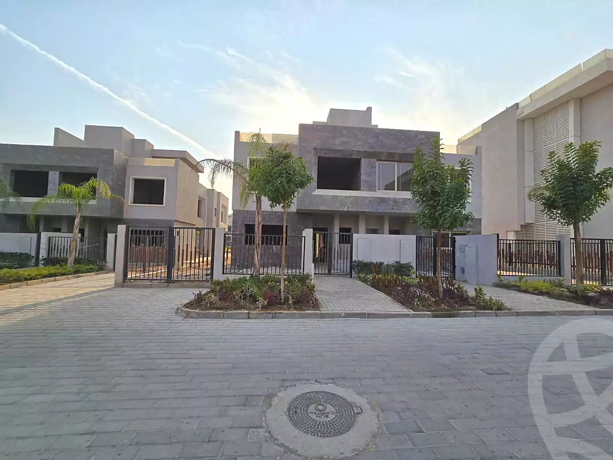 https://aqarmap.com.eg/en/listing/6782835-for-sale-cairo-6th-of-october-hadaeq-october-kmbwnd-fy-hdyq-ktwbr-sun-capital