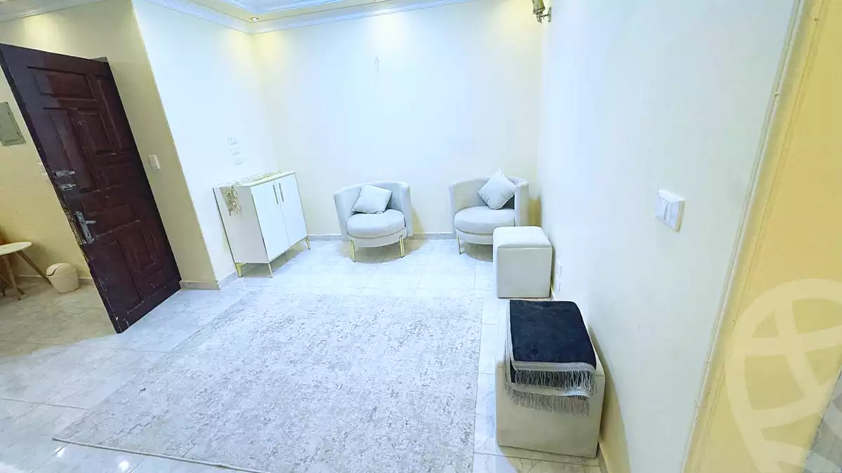 https://aqarmap.com.eg/ar/listing/6783437-for-rent-cairo-6th-of-october-el-ahyaa-neighborhood-1st