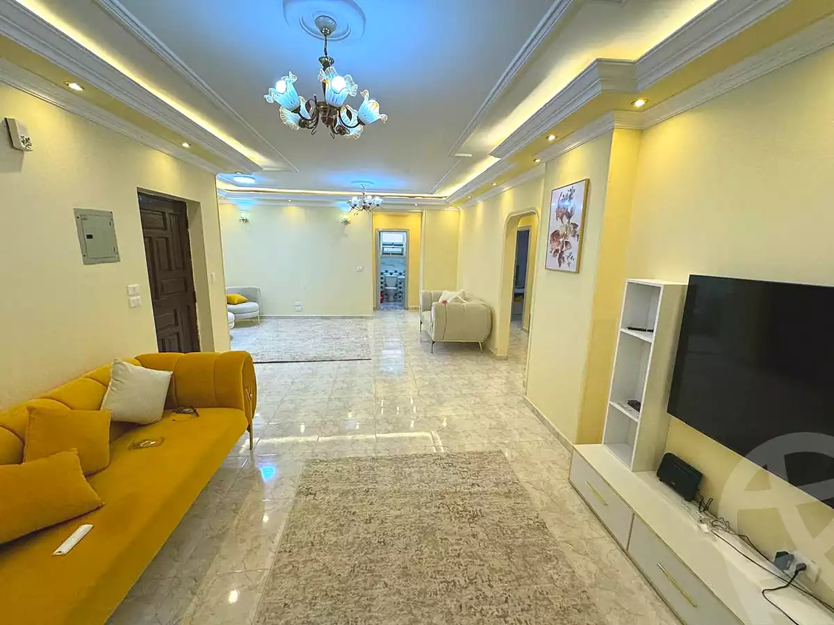 https://aqarmap.com.eg/ar/listing/6783437-for-rent-cairo-6th-of-october-el-ahyaa-neighborhood-1st