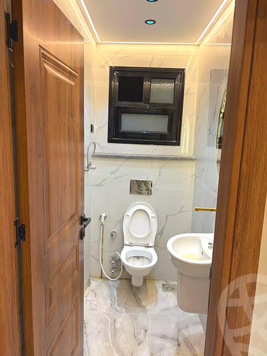 https://aqarmap.com.eg/ar/listing/6783600-for-sale-cairo-6th-of-october-el-ahyaa-neighborhood-3rd-al-hay-al-thalith-st