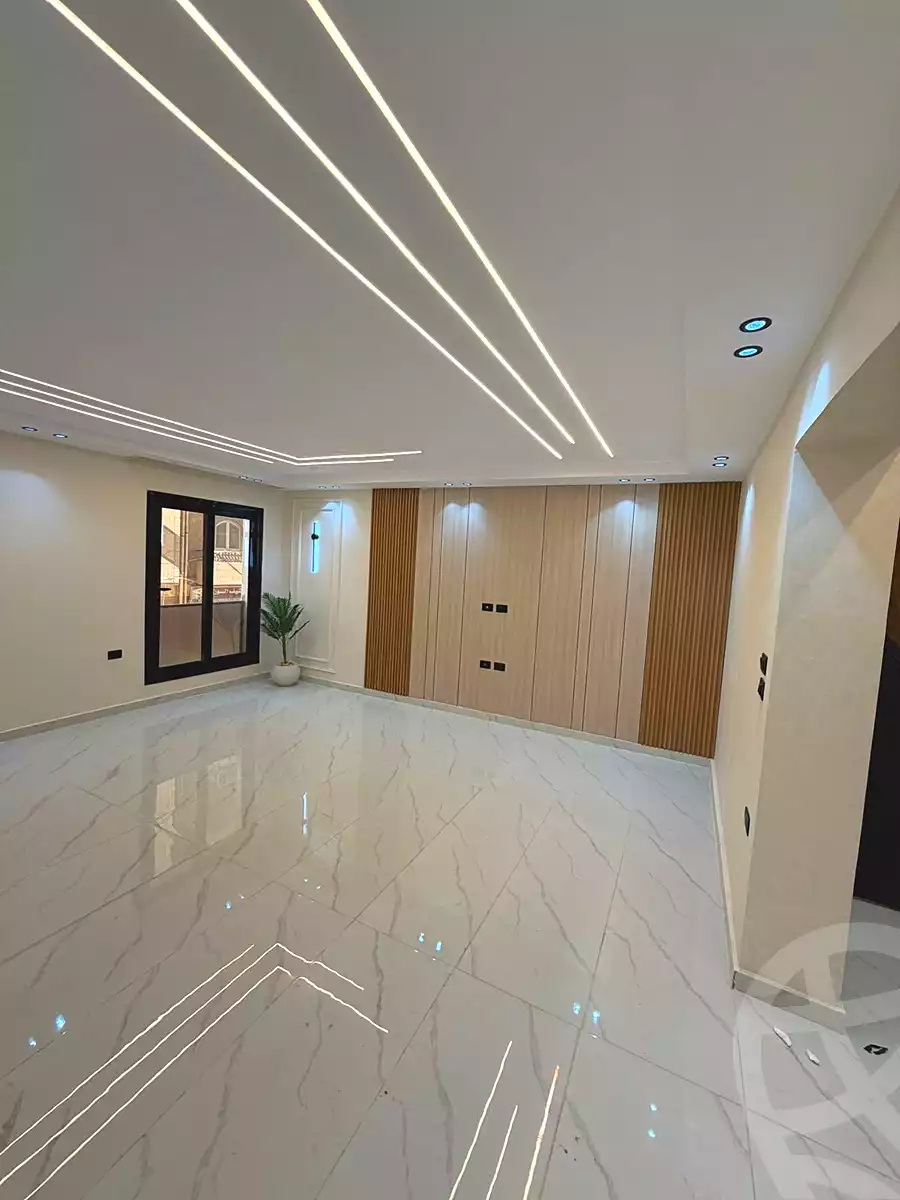 https://aqarmap.com.eg/ar/listing/6783600-for-sale-cairo-6th-of-october-el-ahyaa-neighborhood-3rd-al-hay-al-thalith-st