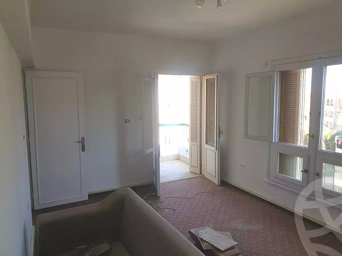 https://aqarmap.com.eg/ar/listing/6783654-for-sale-cairo-el-sheikh-zayed-city-el-hay-elawel-street-10
