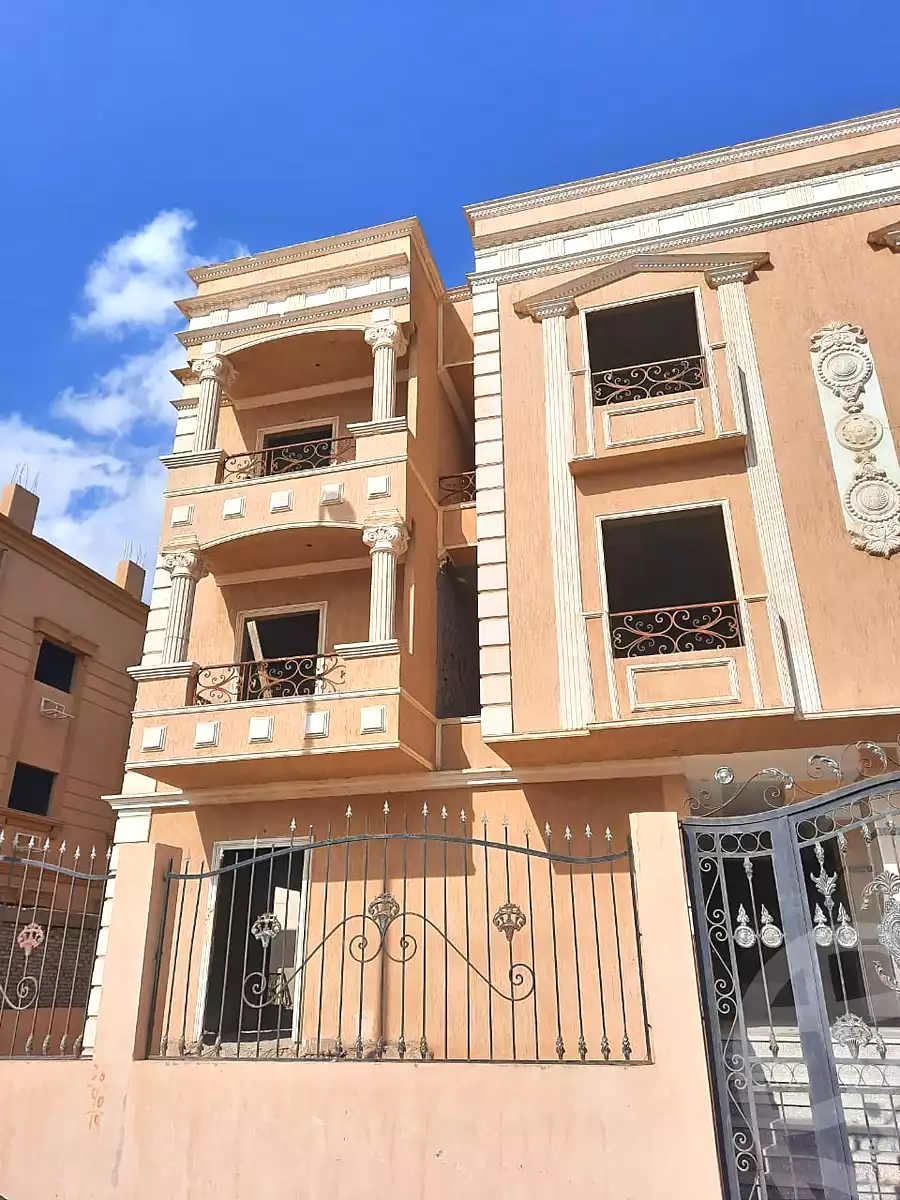 https://aqarmap.com.eg/ar/listing/6783696-for-sale-cairo-el-sheikh-zayed-city-el-hay-elthamen-area-4