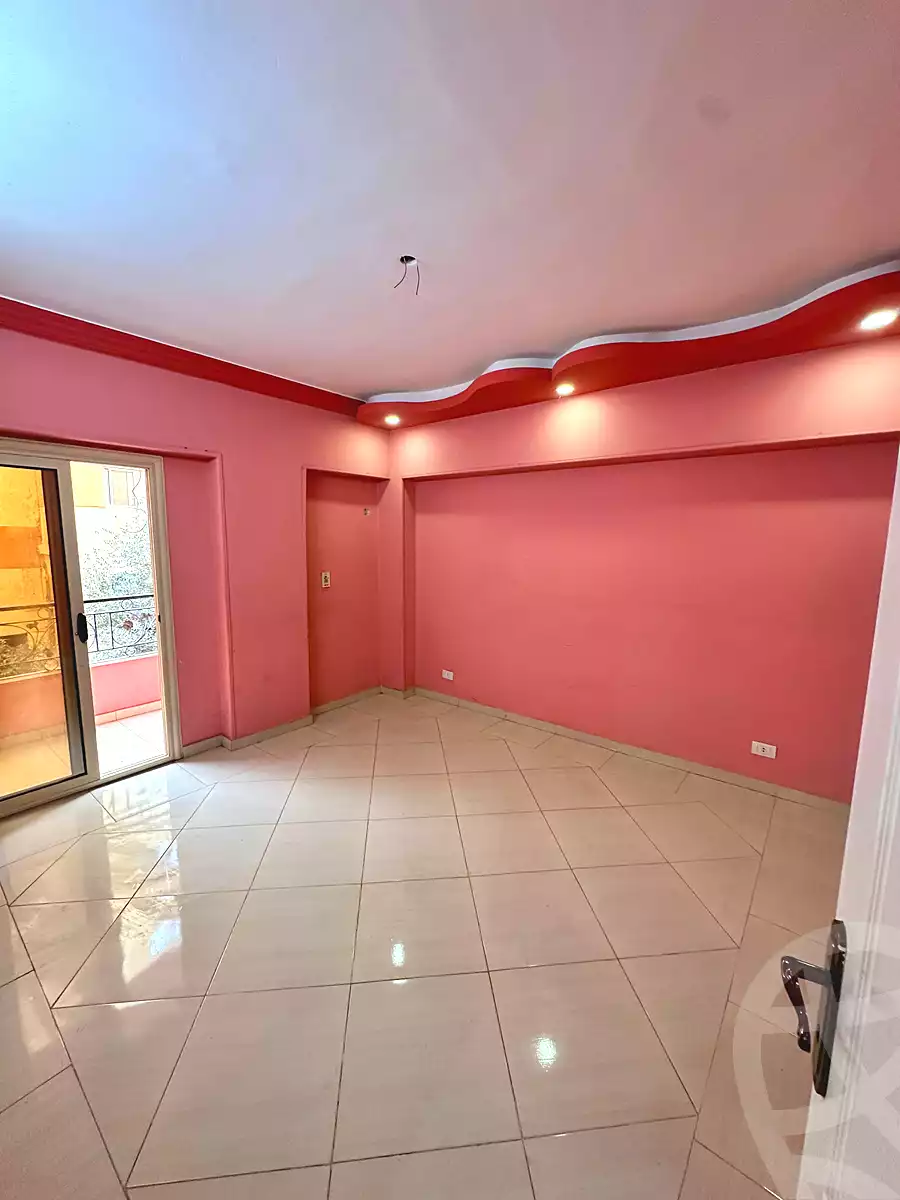 https://aqarmap.com.eg/ar/listing/6784352-for-rent-cairo-6th-of-october-el-ahyaa-neighborhood-3rd-al-hay-al-thalith-st