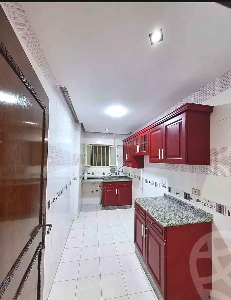 https://aqarmap.com.eg/ar/listing/6784395-for-sale-alexandria-sydy-bshr-sydy-bshr-bhry-shr-khld-bn-lwlyd