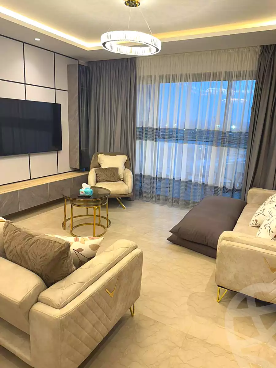 https://aqarmap.com.eg/ar/listing/6784897-for-sale-cairo-el-sheikh-zayed-city-compounds-zyd-wr-llttwyr-z-tower