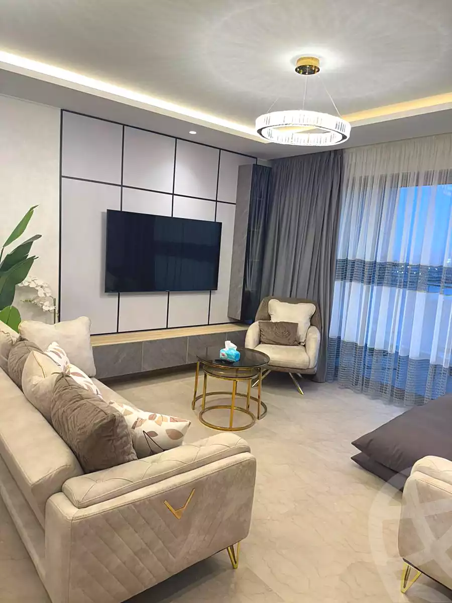 https://aqarmap.com.eg/ar/listing/6784897-for-sale-cairo-el-sheikh-zayed-city-compounds-zyd-wr-llttwyr-z-tower