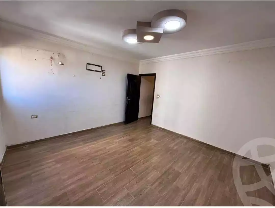 https://aqarmap.com.eg/ar/listing/6786296-for-sale-alexandria-camp-cesar-port-said-street