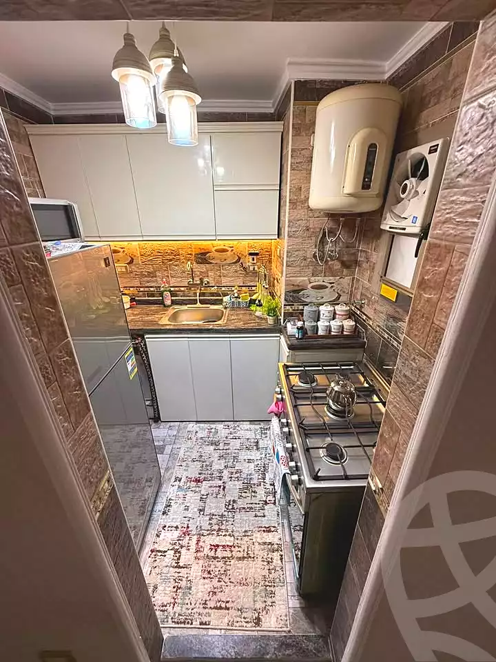 https://aqarmap.com.eg/ar/listing/6786739-for-sale-alexandria-ganaklis-shr-bw-qyr-tryq-lhry