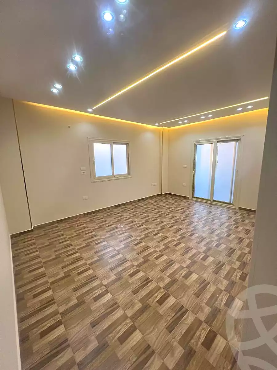https://aqarmap.com.eg/ar/listing/6787914-for-sale-cairo-6th-of-october-el-hay-el-motamyz-fourth-touristic-village-amin-el-refae-st