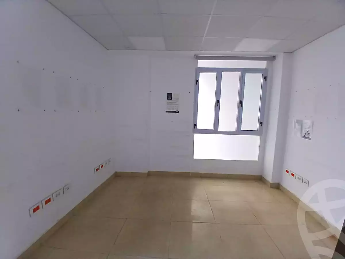 https://aqarmap.com.eg/ar/listing/6788071-for-rent-alexandria-kafr-abdo-ismailia-st