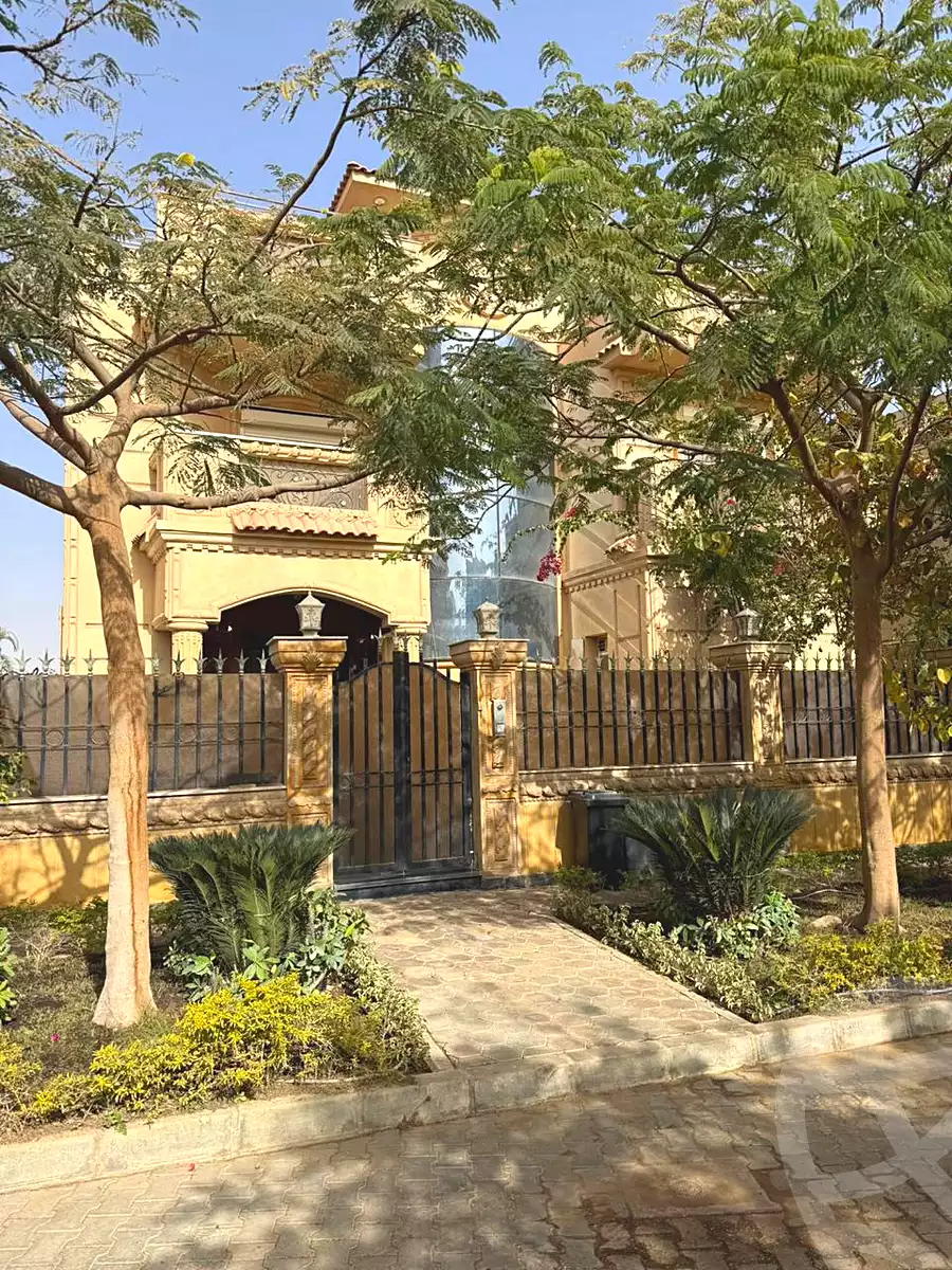 https://aqarmap.com.eg/ar/listing/6788124-for-sale-cairo-6th-of-october-compounds-dream-land-flower-resort