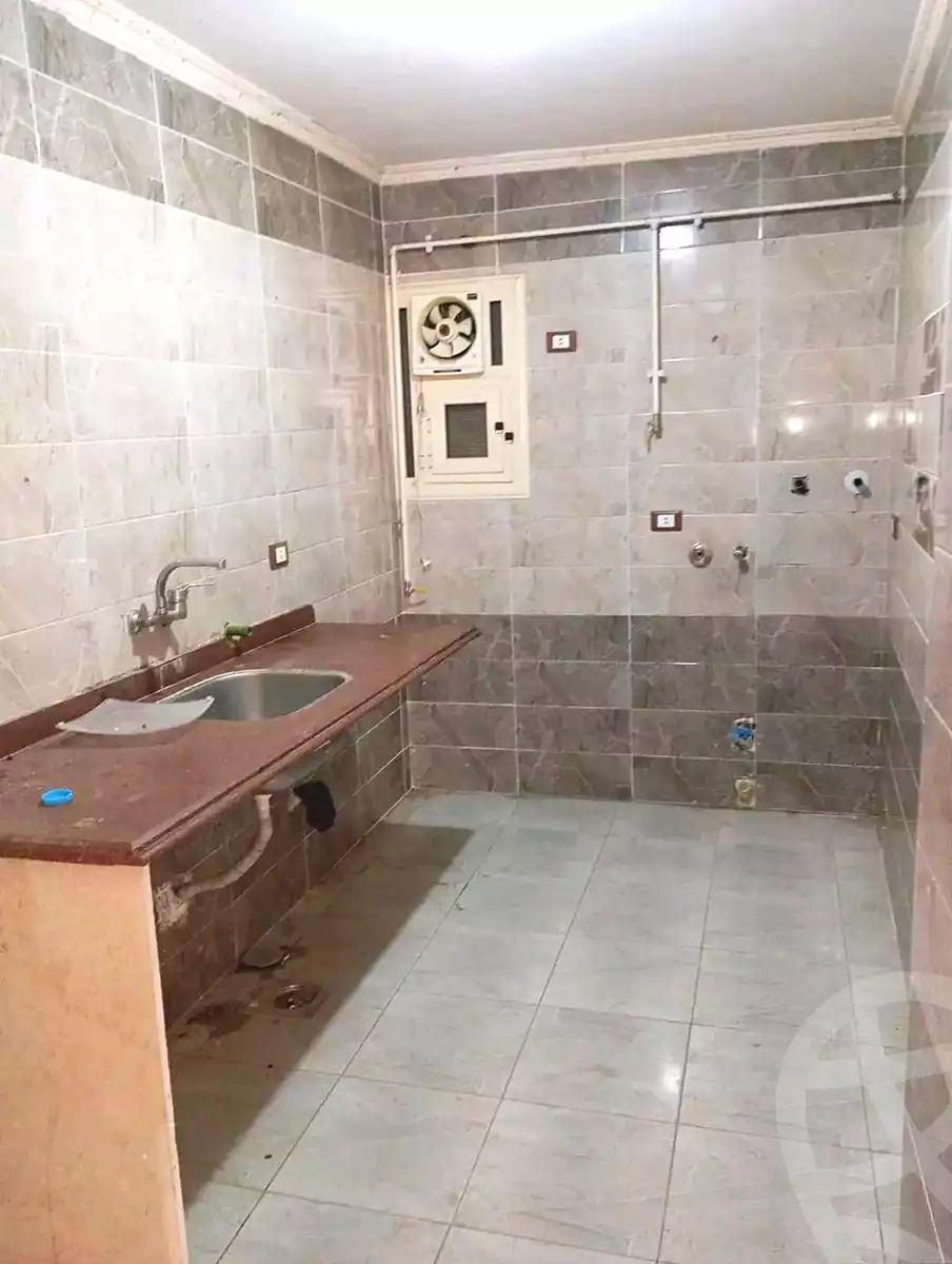 https://aqarmap.com.eg/en/listing/6788860-for-rent-alexandria-l-jmy-bw-ywsf