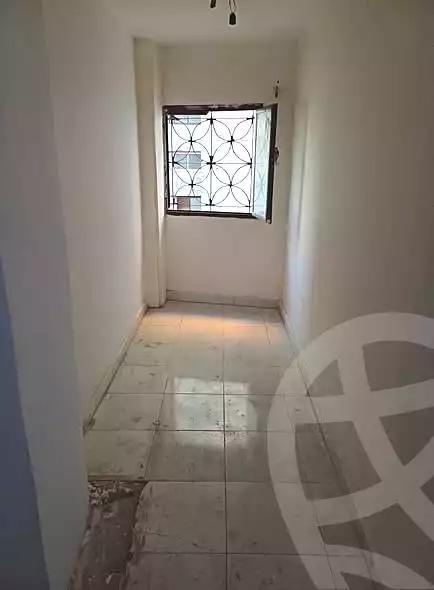 https://aqarmap.com.eg/ar/listing/6788879-for-sale-alexandria-sydy-bshr-sydy-bshr-bhry-shr-khld-bn-lwlyd