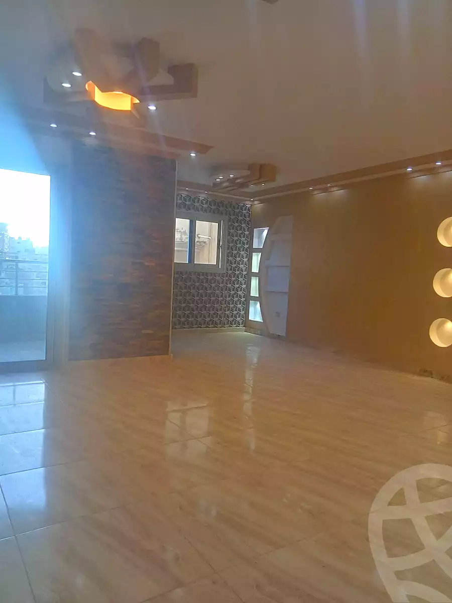 https://aqarmap.com.eg/ar/listing/6789265-for-sale-alexandria-el-asafra-l-sfr-bhry-atlas-st