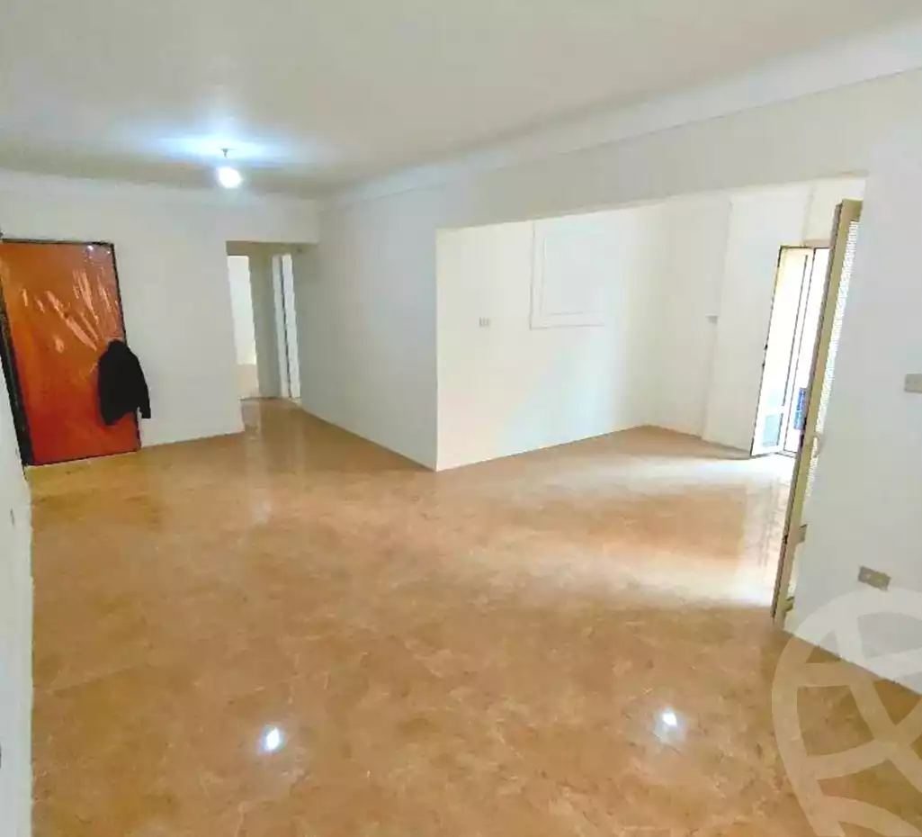 https://aqarmap.com.eg/ar/listing/6789980-for-sale-alexandria-el-asafra-l-sfr-bhry-el-geish-rd