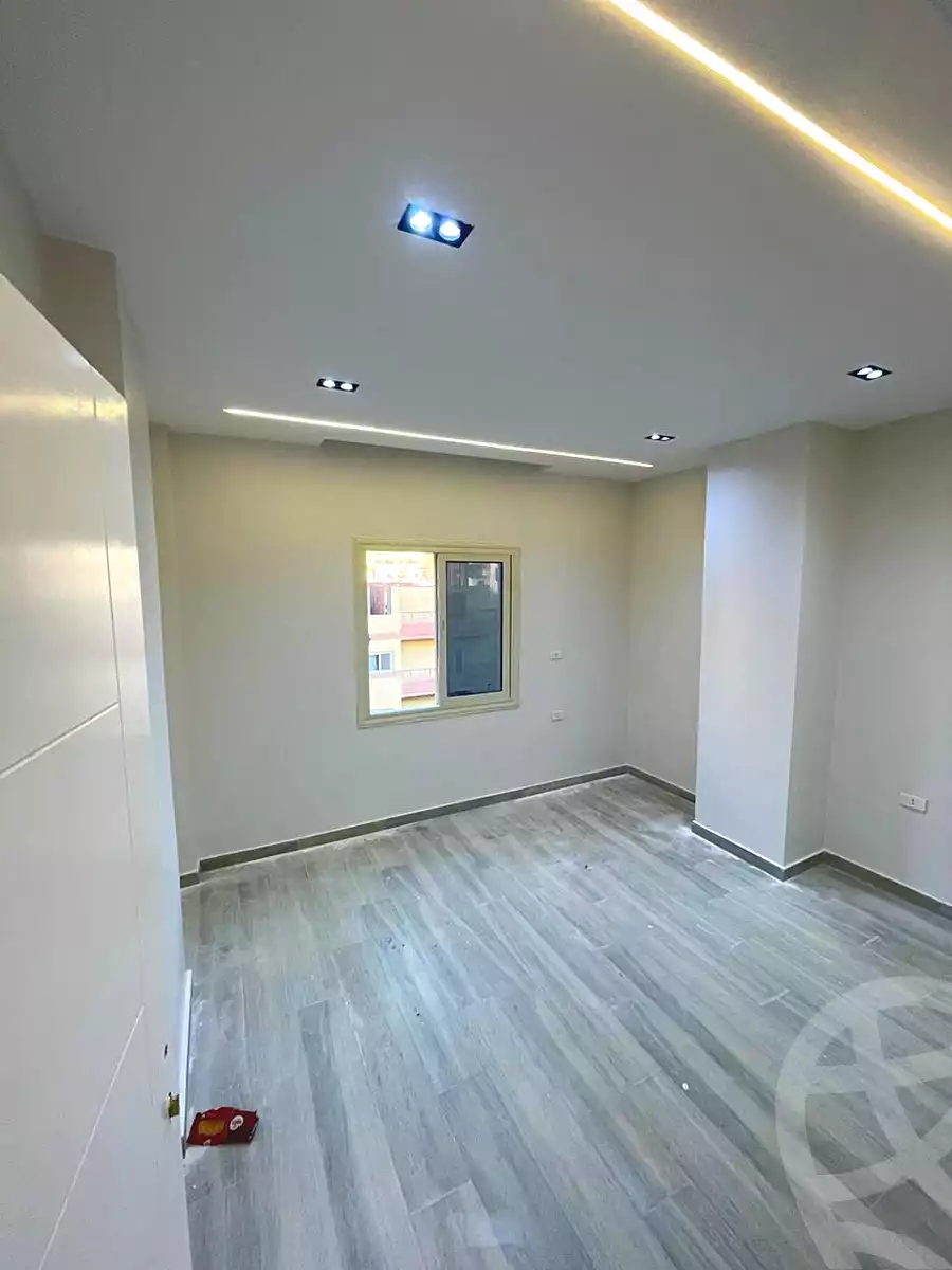 https://aqarmap.com.eg/en/listing/6790473-for-sale-cairo-6th-of-october-el-ahyaa-neighborhood-3rd-nasr-ammar-st