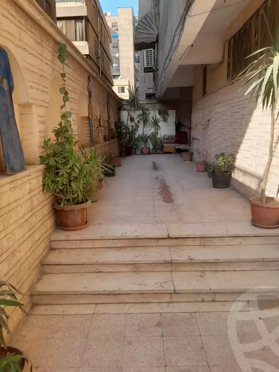 https://aqarmap.com.eg/en/listing/6790769-for-sale-cairo-nasr-city-8th-zone-helmy-hasan-ali-st