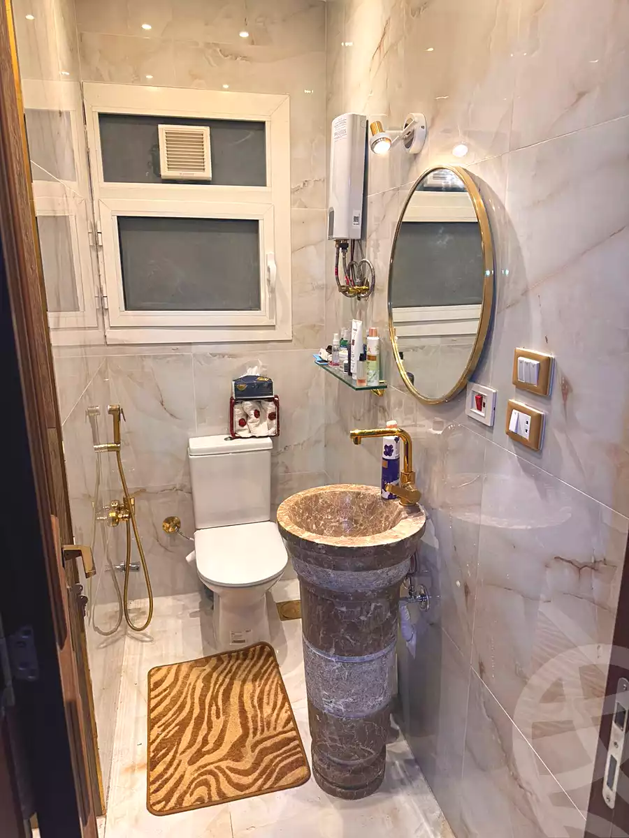 https://aqarmap.com.eg/ar/listing/6791120-for-sale-cairo-new-cairo-compounds-mountain-view-hyde-park