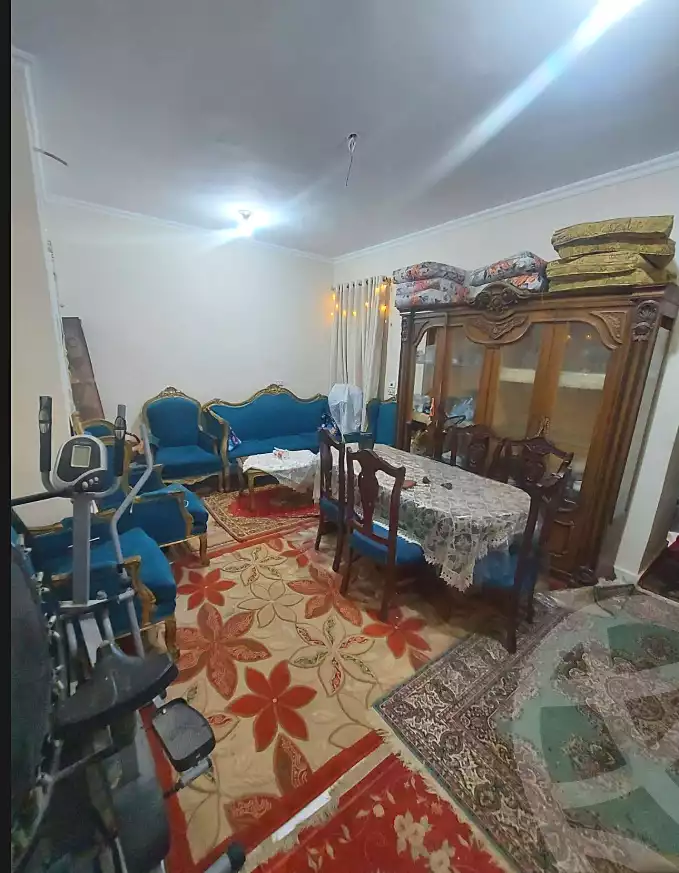 https://aqarmap.com.eg/en/listing/6792188-for-sale-cairo-helwan-el-shareaa-el-sharby-st