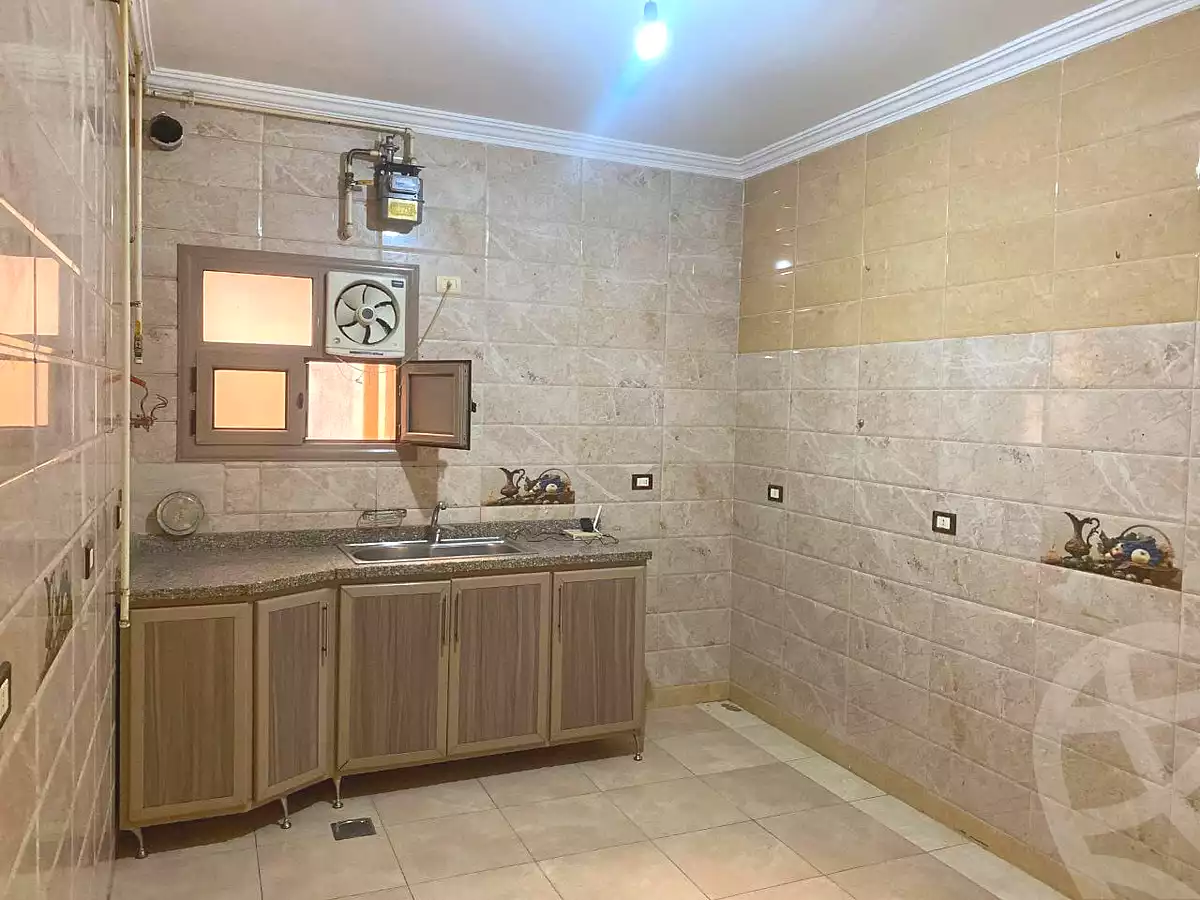 https://aqarmap.com.eg/ar/listing/6792381-for-rent-cairo-new-cairo-sharq-el-akadamiya-al-tahrir-st