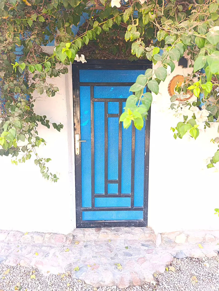 https://aqarmap.com.eg/en/listing/6792909-for-rent-jnwb-syn-dahb