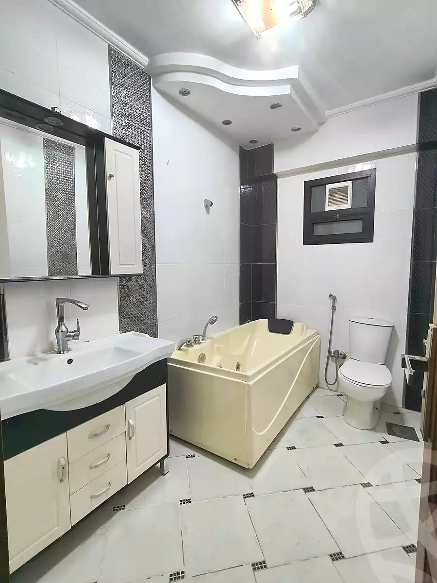 https://aqarmap.com.eg/ar/listing/6794051-for-sale-alexandria-sydy-bshr-sydy-bshr-bhry