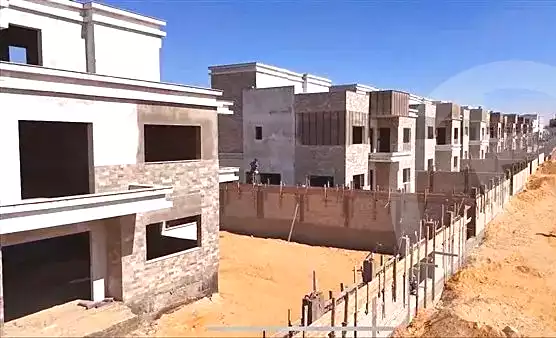 https://aqarmap.com.eg/ar/listing/6794778-for-sale-cairo-new-cairo-compounds-tag-city-shalya-taj-city