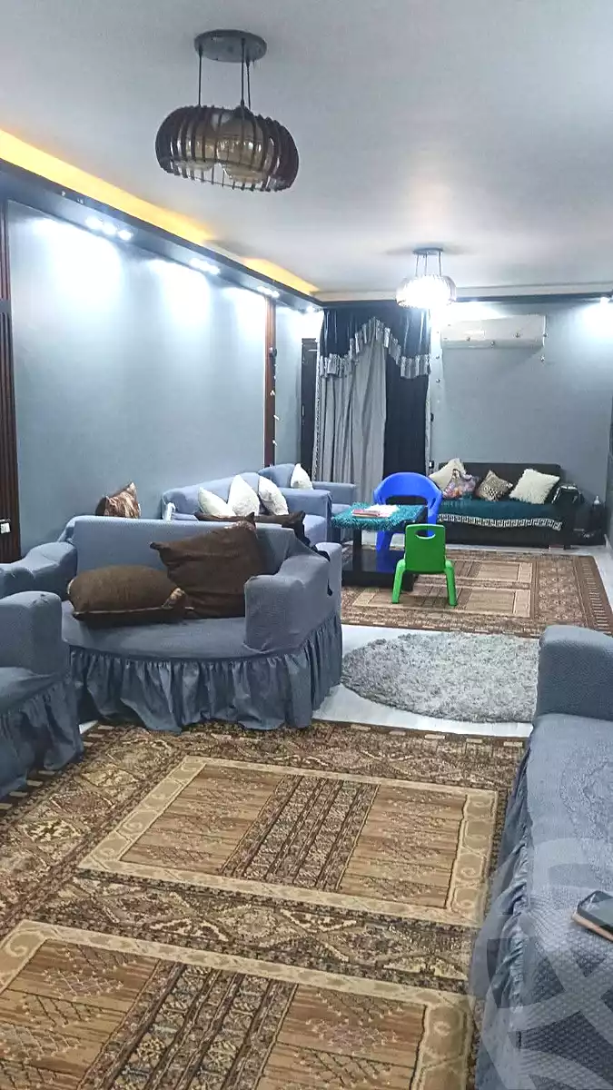 https://aqarmap.com.eg/en/listing/6795174-for-sale-cairo-helwan-ahmed-enci-st