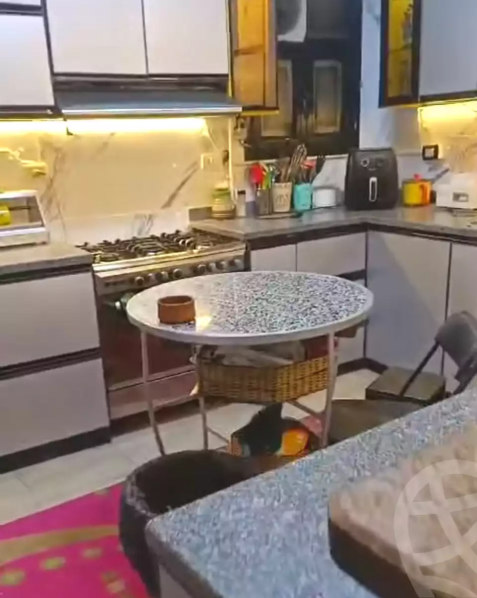 https://aqarmap.com.eg/en/listing/6795944-for-sale-cairo-helwan-hadayek-helwan-el-bostan-st