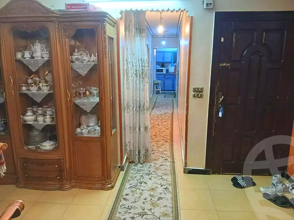 https://aqarmap.com.eg/ar/listing/6796416-for-sale-cairo-el-haram-shareaa-khatem-el-morsalen