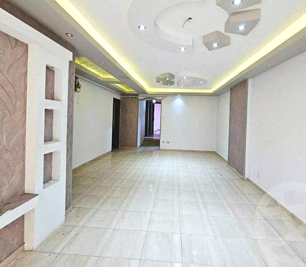 https://aqarmap.com.eg/ar/listing/6796721-for-sale-alexandria-miami-45-street