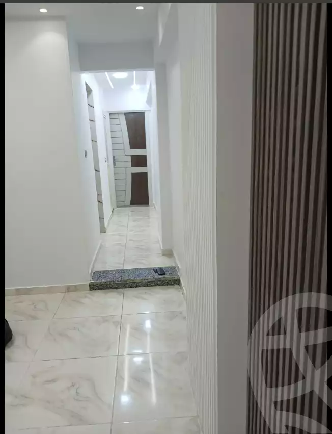 https://aqarmap.com.eg/ar/listing/6796885-for-sale-alexandria-new-miami-mostafa-kamel-sttt