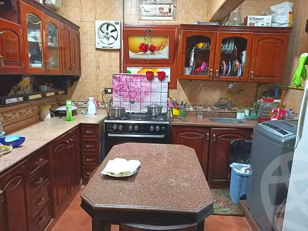 https://aqarmap.com.eg/en/listing/6798794-for-sale-cairo-helwan-rostom-st