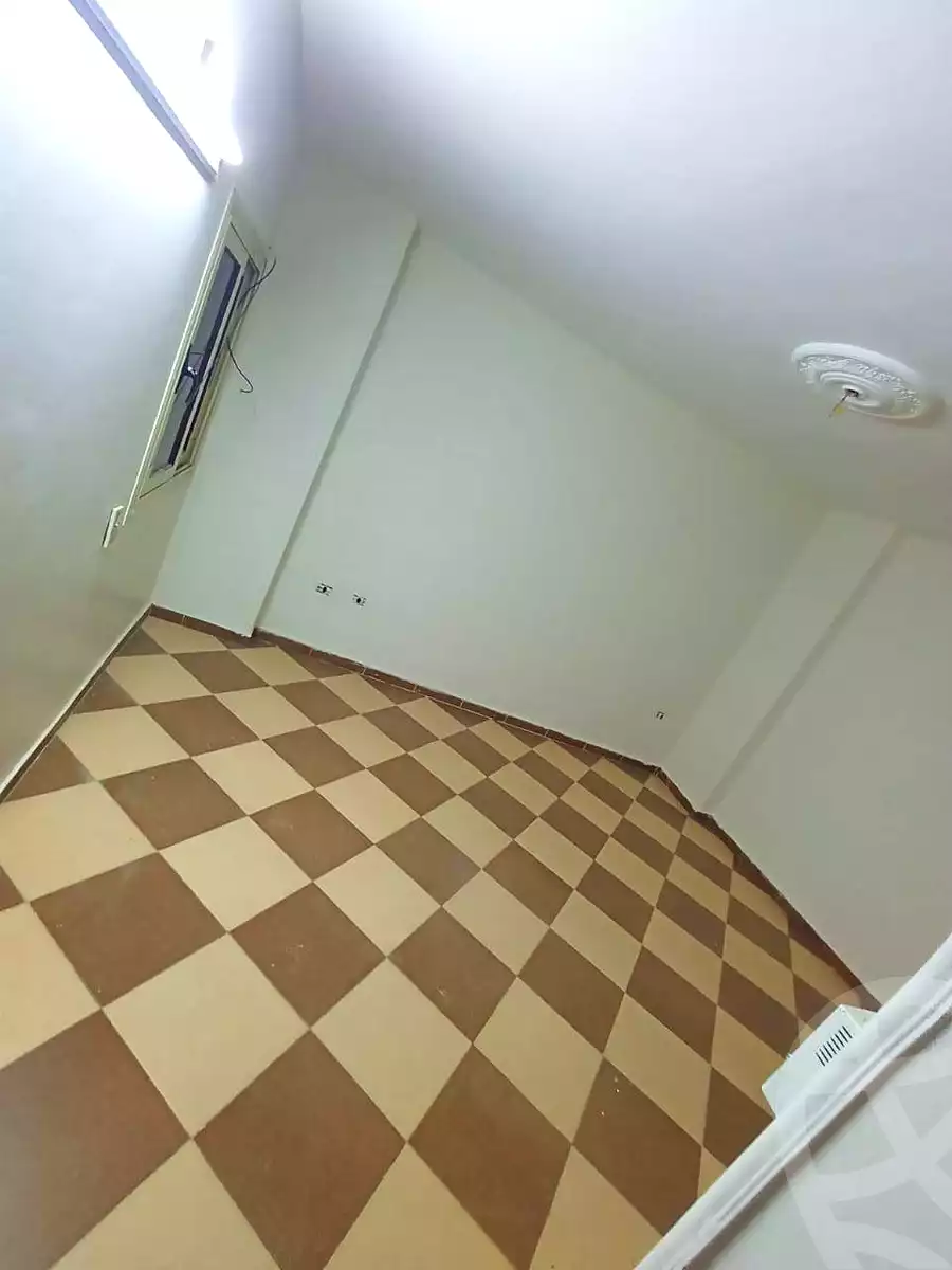 https://aqarmap.com.eg/en/listing/6799044-for-sale-cairo-helwan-helwan-el-sharkeya-khesro-basha-st