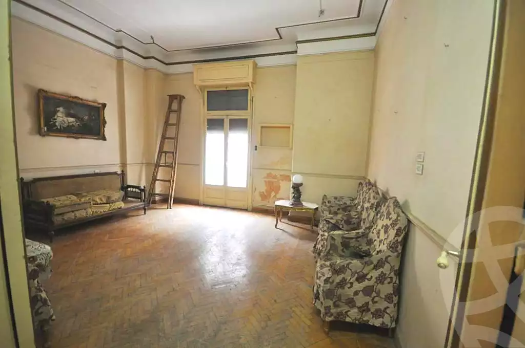 https://aqarmap.com.eg/ar/listing/6799256-for-rent-cairo-downtown-bab-el-loaa-talaat-harb-st
