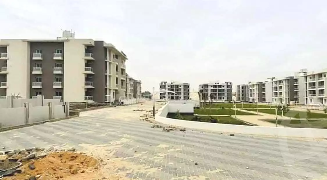 https://aqarmap.com.eg/ar/listing/6799255-for-sale-cairo-el-sheikh-zayed-city-compounds-el-khamayel
