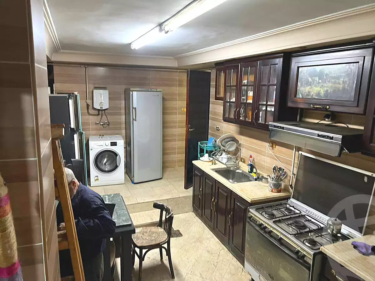 https://aqarmap.com.eg/ar/listing/6800288-for-sale-cairo-el-mohandesen-abd-el-moneam-riad-st