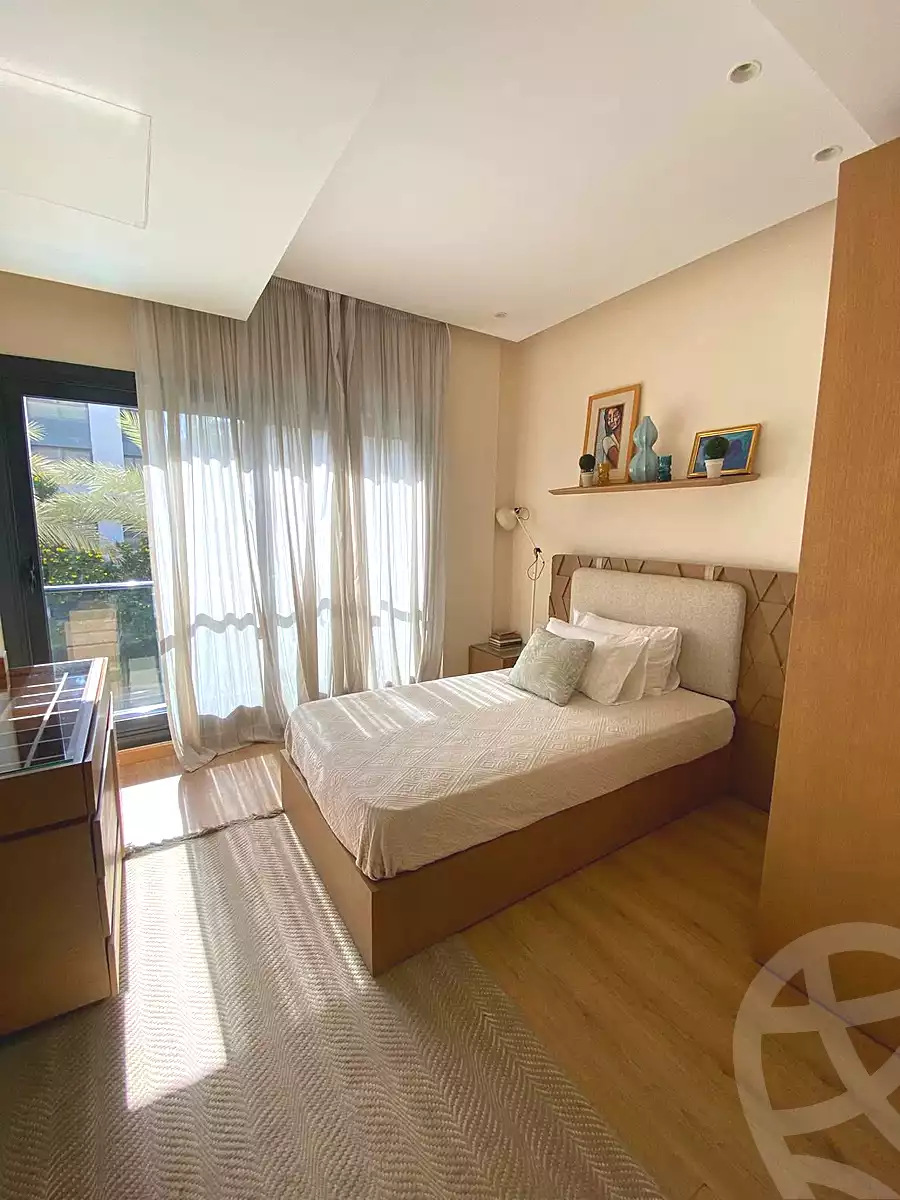 https://aqarmap.com.eg/ar/listing/6800379-for-sale-cairo-new-cairo-compounds-fifth-square
