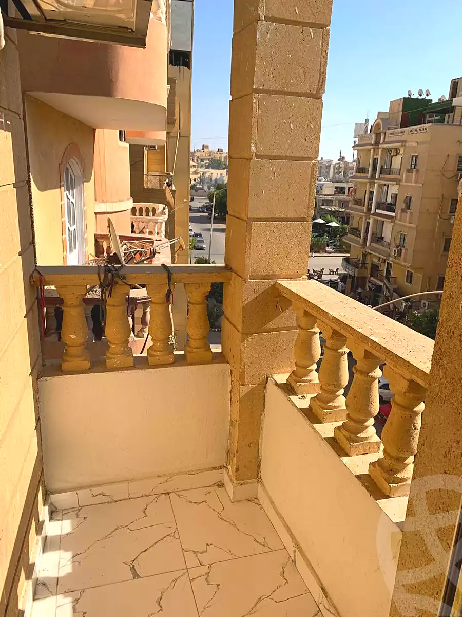 https://aqarmap.com.eg/ar/listing/6800616-for-rent-cairo-6th-of-october-el-ahyaa-neighborhood-1st