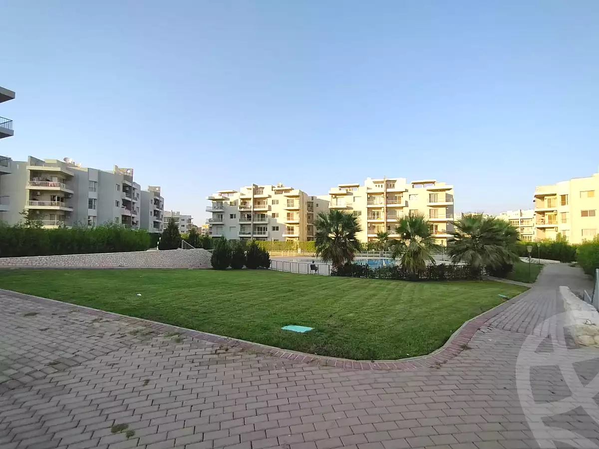 https://aqarmap.com.eg/ar/listing/6800720-for-sale-cairo-el-sheikh-zayed-city-compounds-dh-drys