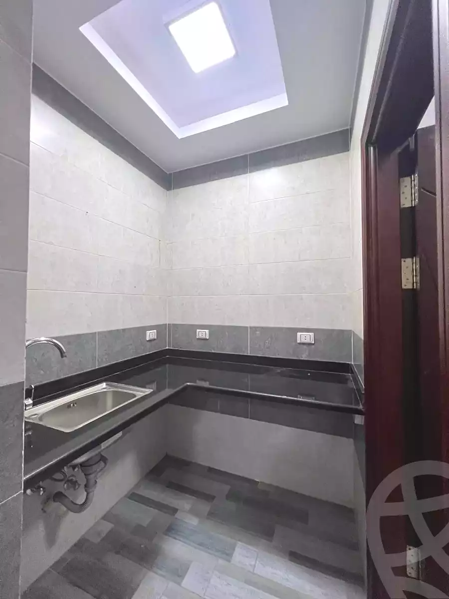 https://aqarmap.com.eg/en/listing/6801026-for-rent-cairo-el-sheikh-zayed-city-compounds-beverly-hills