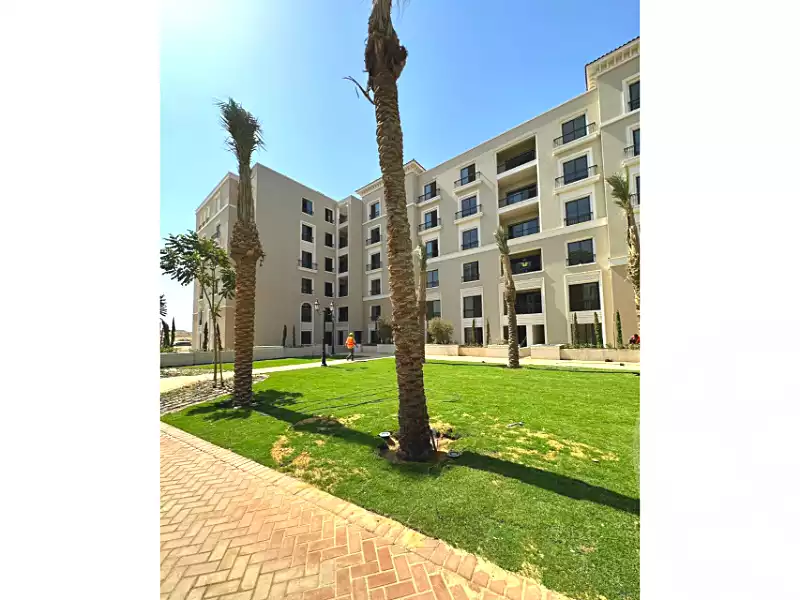 https://aqarmap.com.eg/ar/listing/6801181-for-sale-cairo-el-sheikh-zayed-city-compounds-kmbwnd-fyldj-wyst-dr-llttwyr