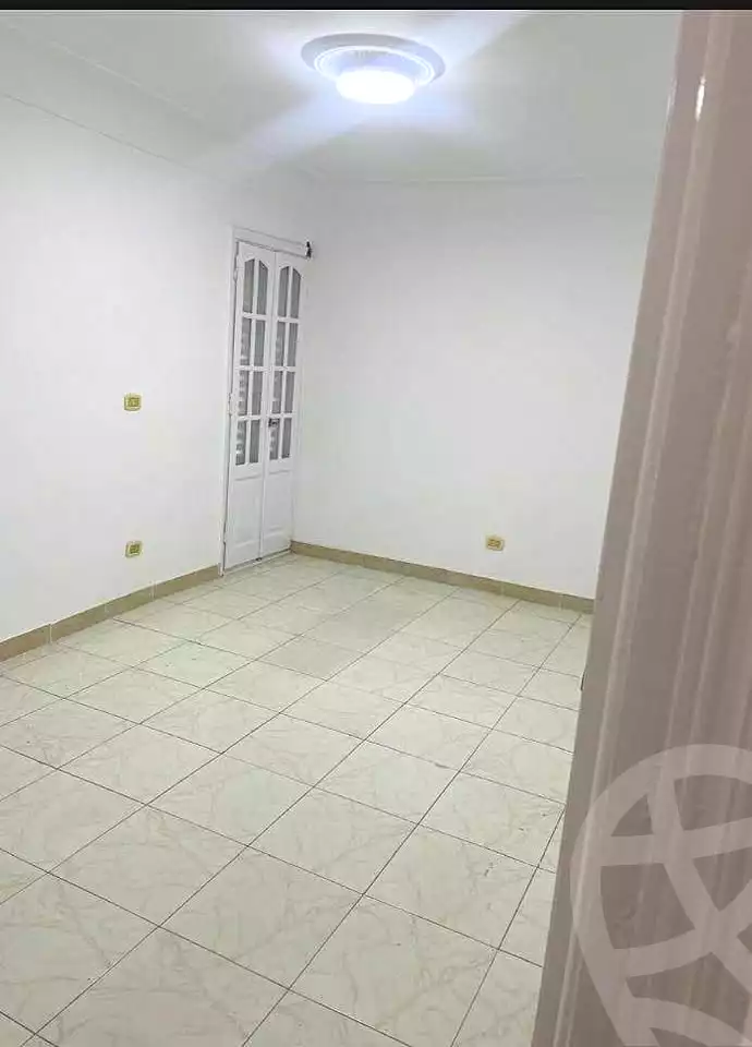 https://aqarmap.com.eg/ar/listing/6801475-for-rent-alexandria-glim