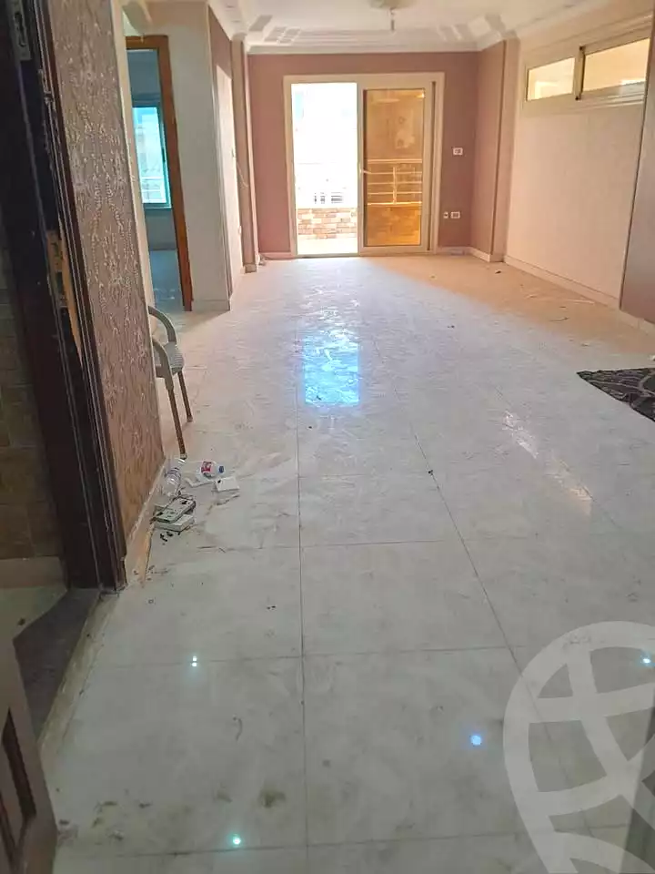 https://aqarmap.com.eg/ar/listing/6802477-for-rent-alexandria-ganaklis-shr-mrtdy-bsh